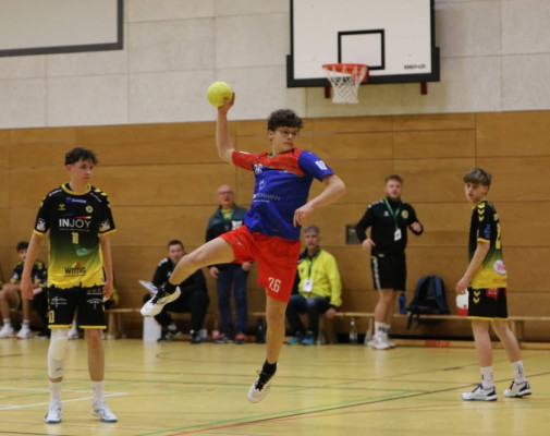 💙❤️ Hier kommen noch die Bilder vom Spiel unserer MJB gegen den Jessener SV 53 e.V. 
Fotos von Marie 💙❤️